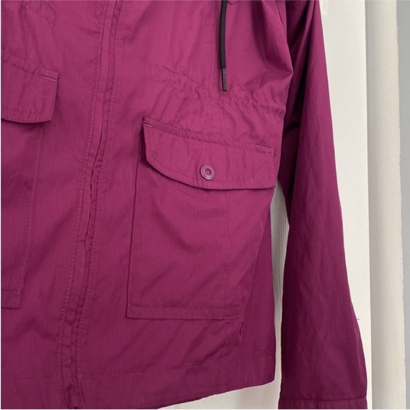 Mountain Hardware Women’s Jacket Raincoat Hooded size XS - Picture 4 of 14